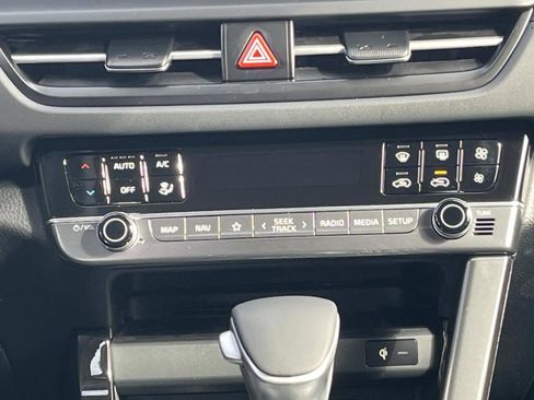 New 2026 Kia Seltos EX image 15