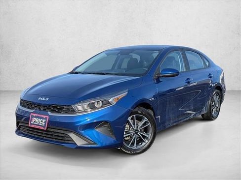 Used 2022 Kia Forte LXS image 1