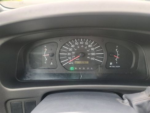 Used 1999 Toyota Sienna CE image 42