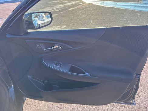 Used 2023 Chevrolet Malibu LT image 19