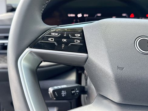 New 2025 Audi Q5 Premium Plus image 36