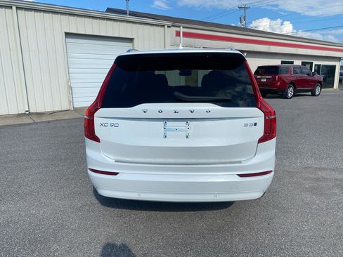 Used 2023 Volvo XC90 B5 Core w/ Protection Package Premier AWD/4WD image 6
