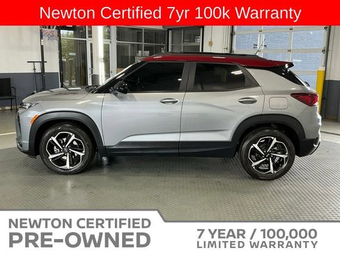 Used 2023 Chevrolet TrailBlazer RS w/ Sun and Liftgate Package FWD image 23