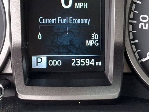 Certified 2022 Toyota Tacoma TRD Off-Road image 21