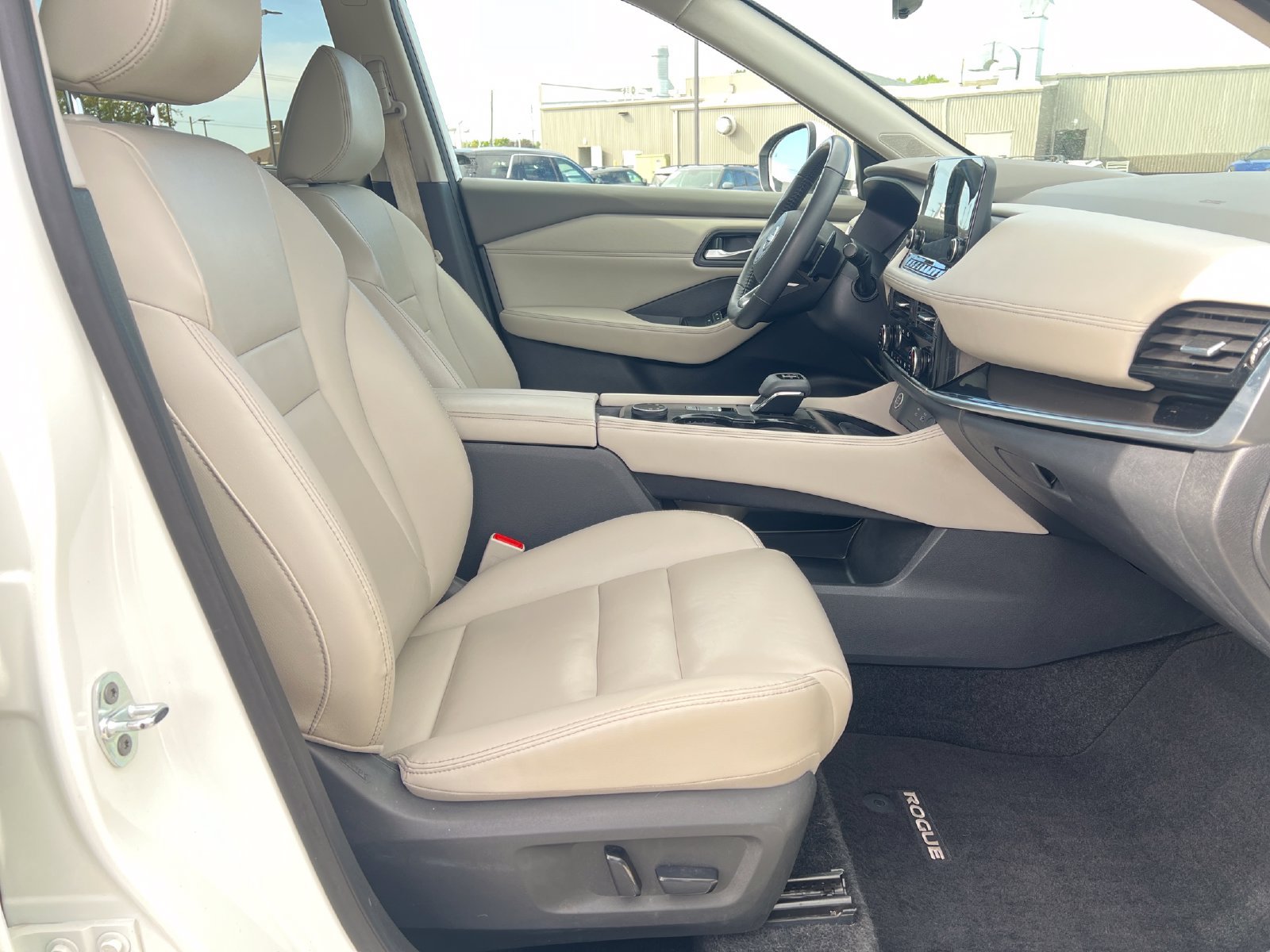 Used 2023 Nissan Rogue SL w/ SL Premium Package AWD/4WD image 31