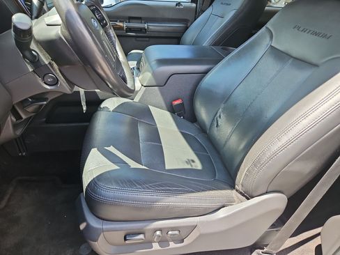 Used 2015 Ford F350 Platinum w/ FX4 Off-Road Package AWD/4WD image 24