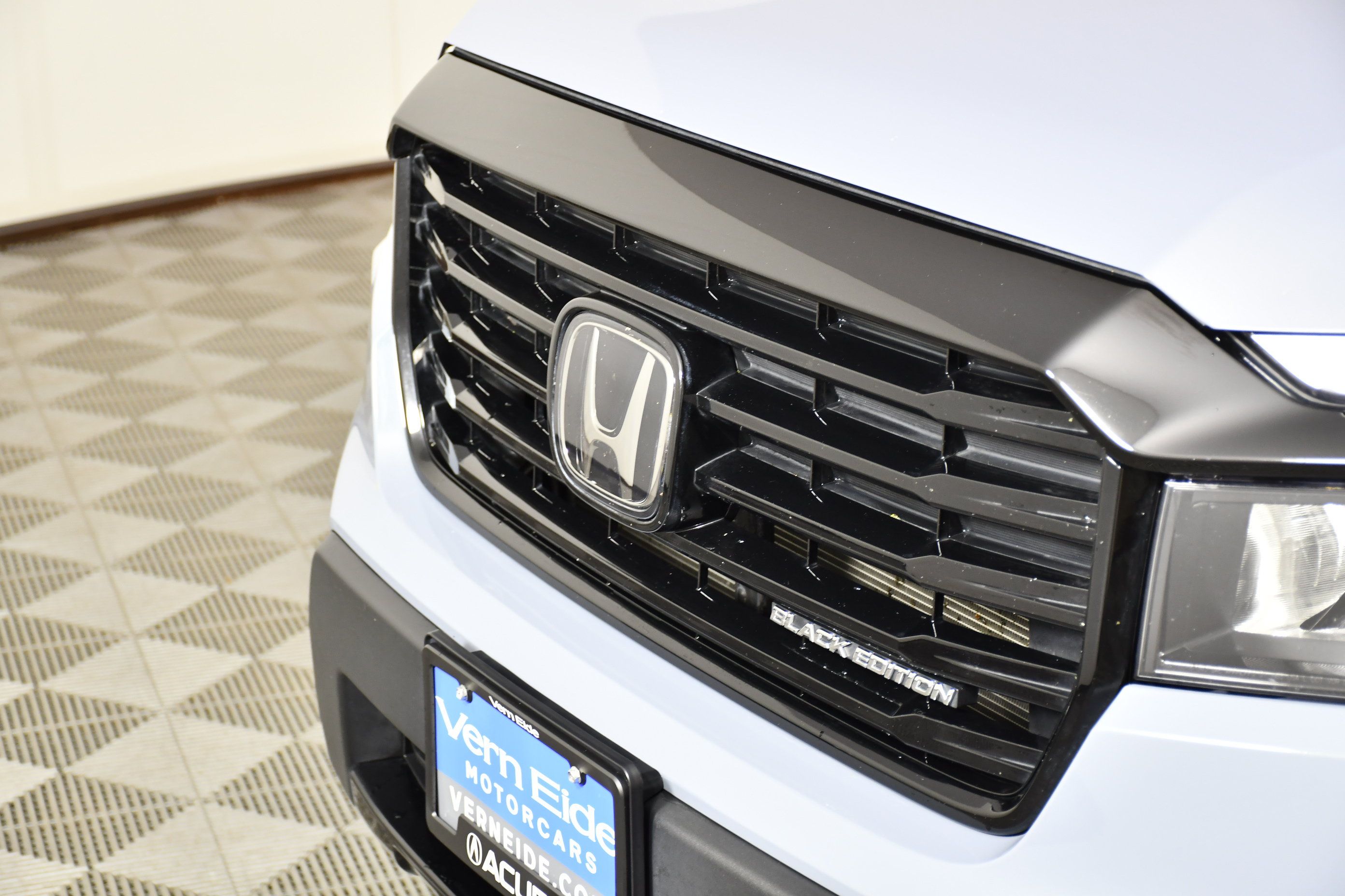 Used 2024 Honda Passport Black Edition image 11
