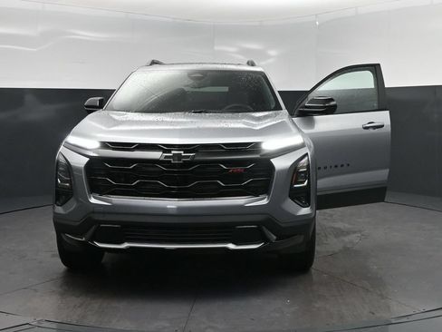 New 2026 Chevrolet Equinox RS w/ Convenience Package III FWD image 10