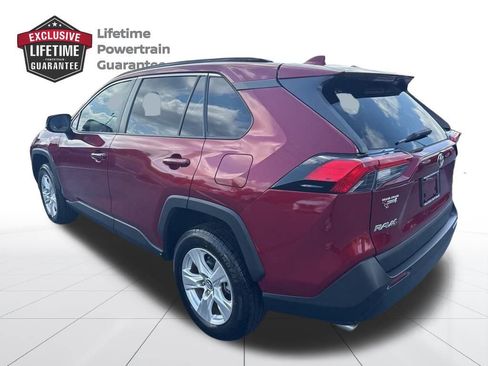 Used 2021 Toyota RAV4 XLE image 6