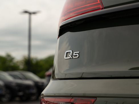 Certified 2023 Audi Q5 2.0T Premium Plus w/ Premium Plus Package AWD/4WD image 31