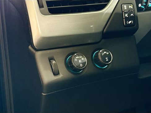 Used 2020 Chevrolet Tahoe Premier AWD/4WD image 10
