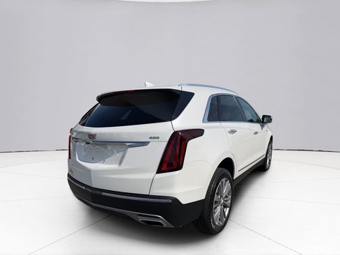 Used 2025 Cadillac XT5 Premium Luxury AWD/4WD image 10