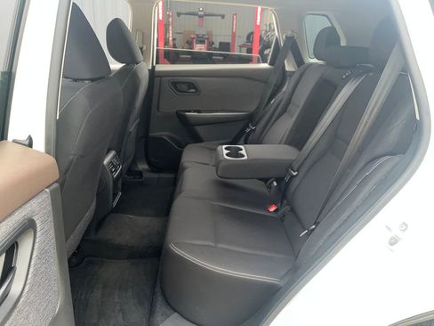 Certified 2023 Nissan Rogue S image 25