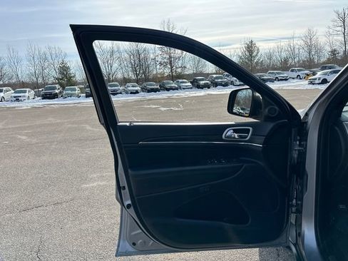 Used 2021 Jeep Grand Cherokee Limited w/ Premium Lighting Group image 20