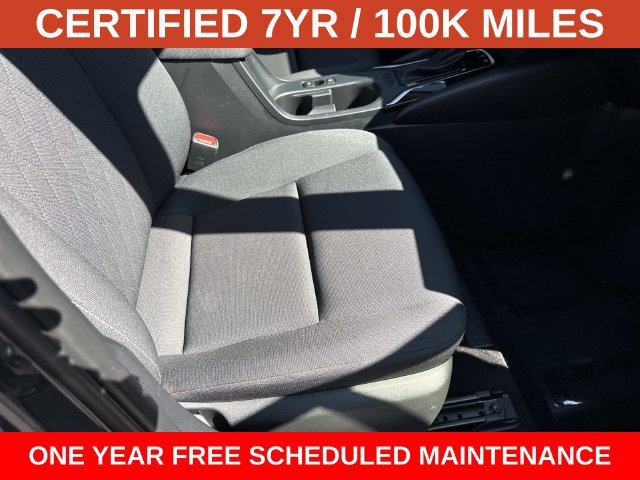 Used 2025 Toyota Corolla LE w/ Convenience Package FWD image 10