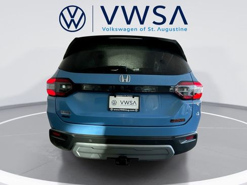 Used 2023 Honda Pilot TrailSport image 6