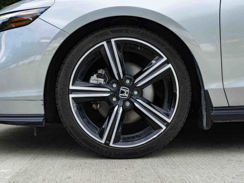 Used 2025 Honda Accord Sport image 14
