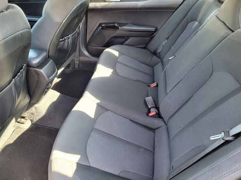 Used 2023 Kia K5 LXS image 11