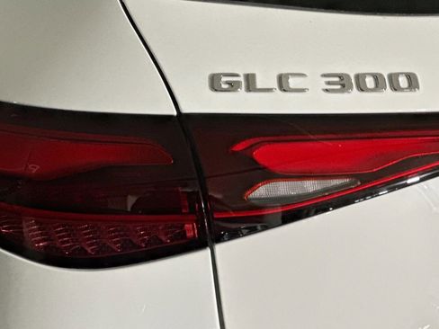 Used 2026 Mercedes-Benz GLC 300 4MATIC image 12