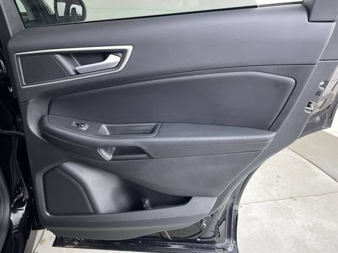 Used 2021 Ford Edge SEL AWD/4WD image 21