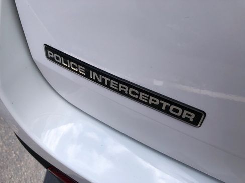 Used 2021 Ford Explorer 4WD Police Interceptor image 16