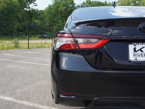 Used 2024 Toyota Camry SE AWD/4WD image 11