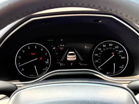 Used 2019 Toyota Avalon Limited image 15