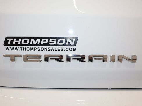 Certified 2024 GMC Terrain SLT image 35