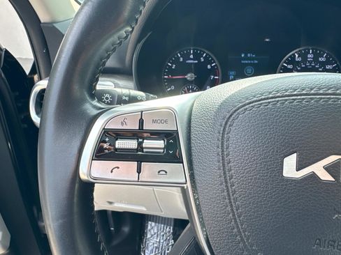 Used 2022 Kia Telluride EX w/ EX Premium Package image 10