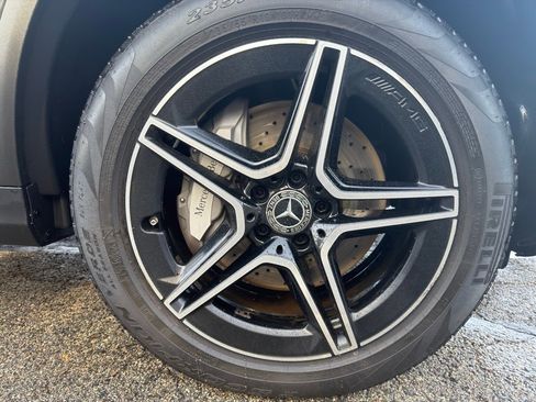 Used 2020 Mercedes-Benz GLC 300 4MATIC image 9