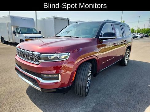 Used 2024 Jeep Grand Wagoneer Series III w/ Rear Seat Video Group 1 AWD/4WD image 3