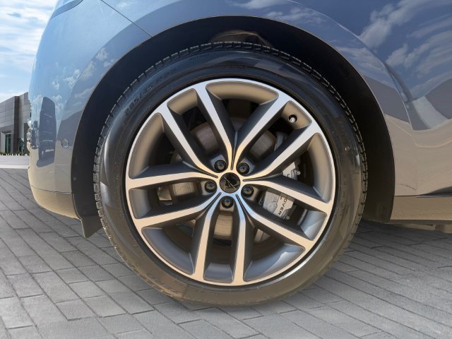 Certified 2026 Land Rover Range Rover SE AWD/4WD image 9