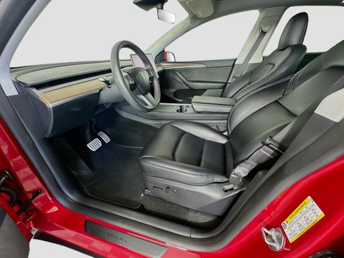 Used 2023 Tesla Model Y Performance AWD/4WD image 13