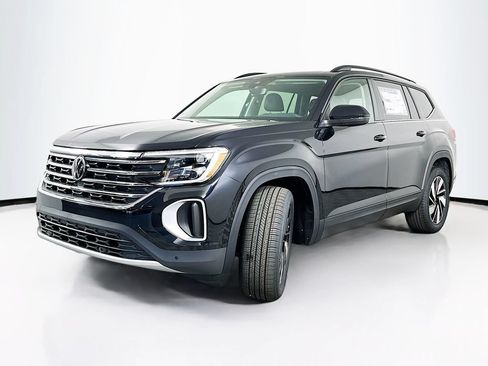 New 2026 Volkswagen Atlas SE FWD image 1