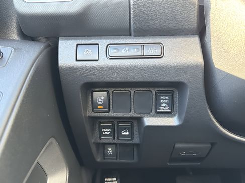 Used 2024 Nissan Frontier SV w/ Hardbody Edition image 22