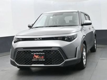 Used 2023 Kia Soul LX w/ LX Technology Package
