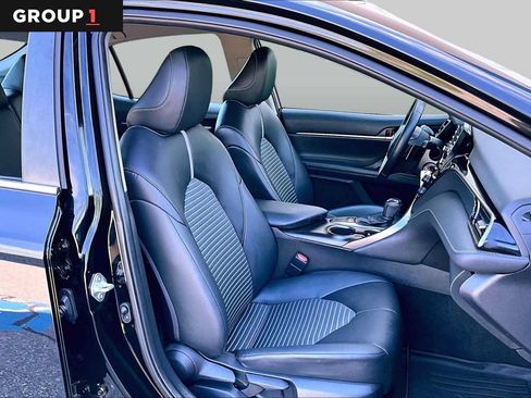 Used 2023 Toyota Camry SE w/ Blackout Package (TMS) FWD image 8
