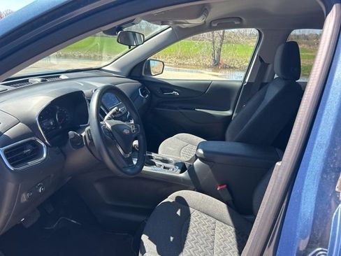 Used 2024 Chevrolet Equinox LT FWD image 5