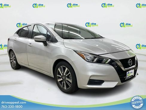 Used 2021 Nissan Versa SV FWD image 3