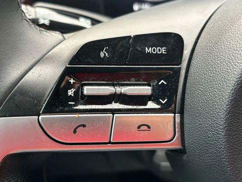 Used 2023 Hyundai Elantra Limited image 48