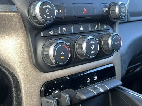 Used 2022 RAM 1500 Laramie AWD/4WD image 27