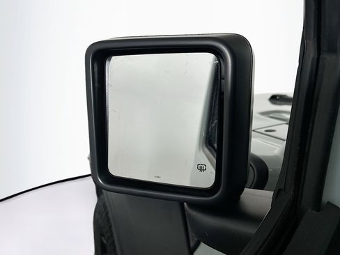 Used 2023 Jeep Wrangler Unlimited w/ Cold Weather Group AWD/4WD image 16
