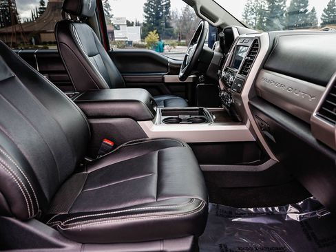 Used 2021 Ford F250 Lariat image 17