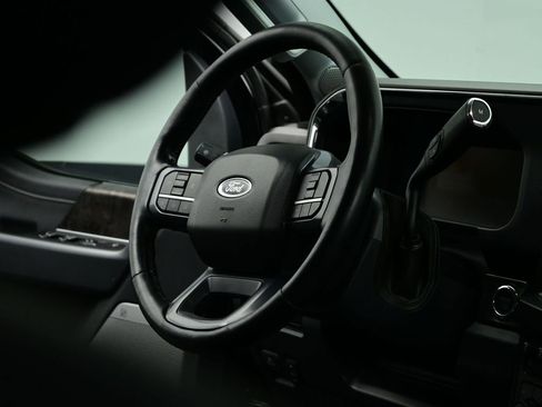 Used 2023 Ford F250 Lariat w/ Sport Appearance Package image 36