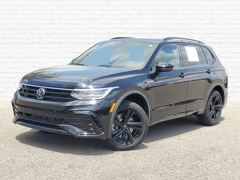 Used 2023 Volkswagen Tiguan SE R-Line AWD/4WD image 1