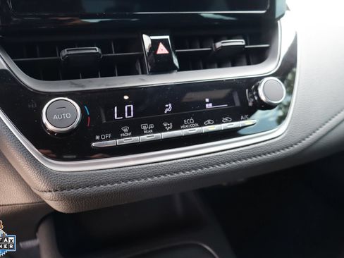 Used 2025 Toyota Corolla SE FWD image 20