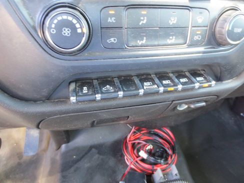 Used 2015 Chevrolet Silverado 2500 W/T RWD image 14