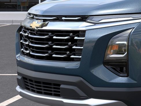 New 2027 Chevrolet Equinox LT w/ Convenience Package II FWD image 13