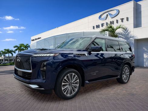 Used 2026 INFINITI QX80 Luxe w/ Exterior Package RWD image 3