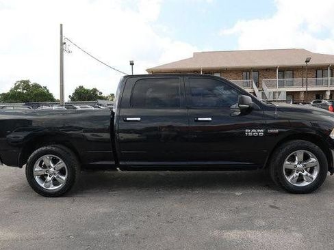 Used 2017 RAM 1500 Big Horn RWD image 16